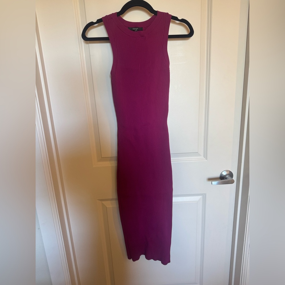 Magenta midi sweater dress